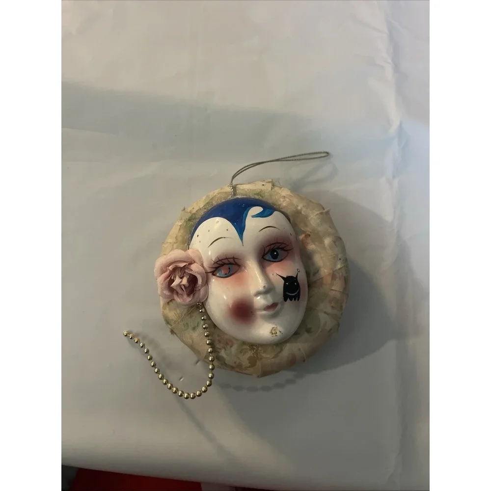 Vintage Ceramic Clay Art‎ Mask Wall Hanger Hooded Woman BinA